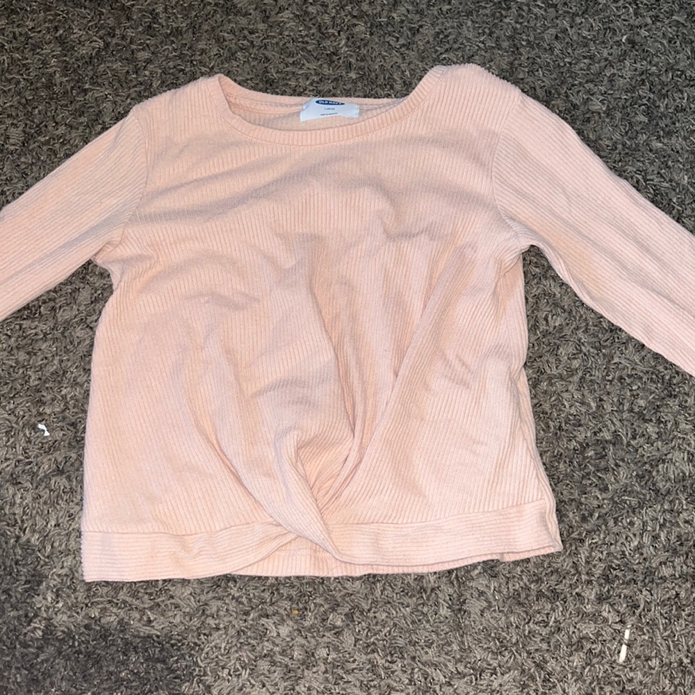 pink sweater, soft line texture